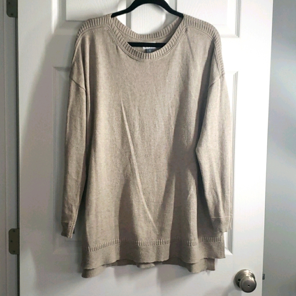 Old Navy Sweater